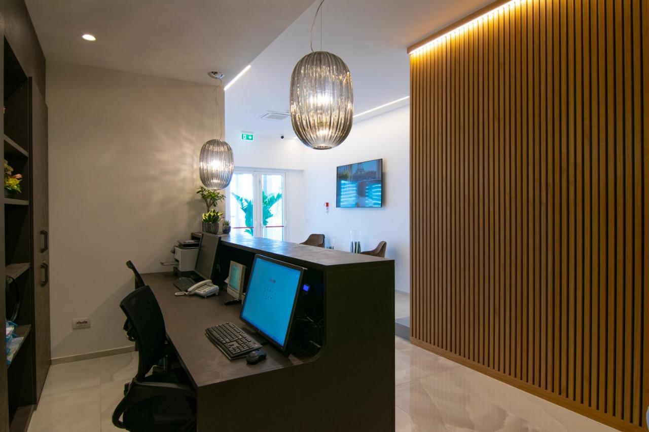 Residence Flow-R Riccione Exteriér fotografie